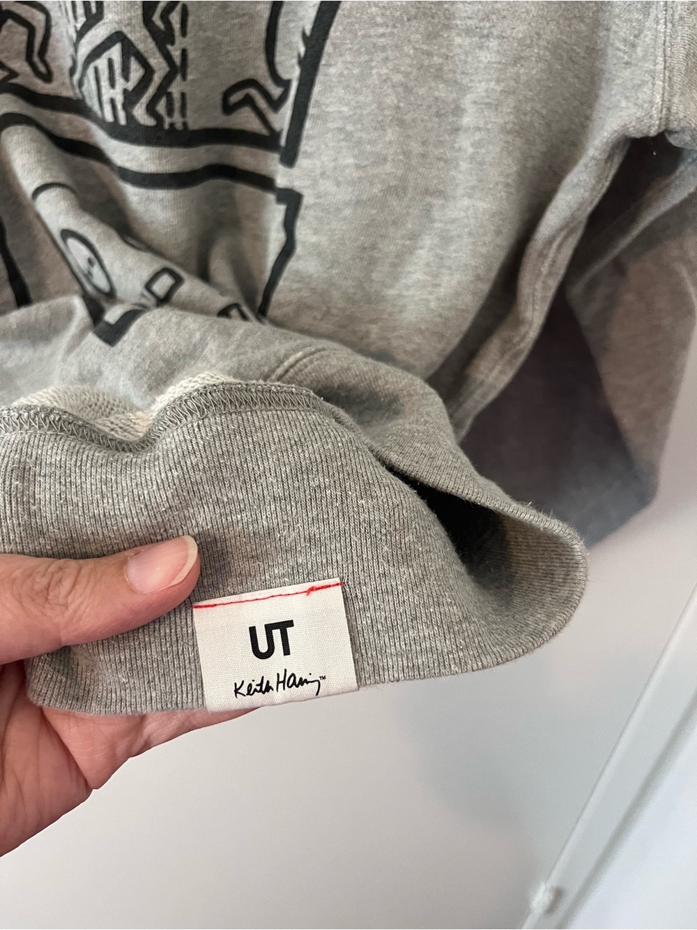 UT Uniqlo x Keith Haring Sweatshirt Women’s Gray Crewneck Size Medium - Picture 5 of 11